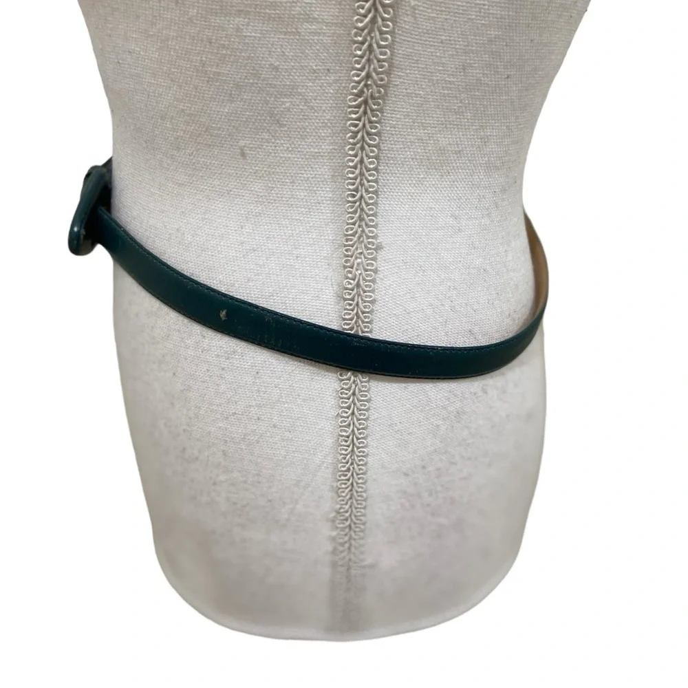 Vintage 1990’s Liz Claiborne dark green leather skinny belt 3/4 inch width large